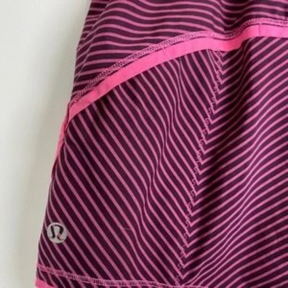 Lululemon Shake & Break Short Raspberry Size 6 - Picture 6 of 9